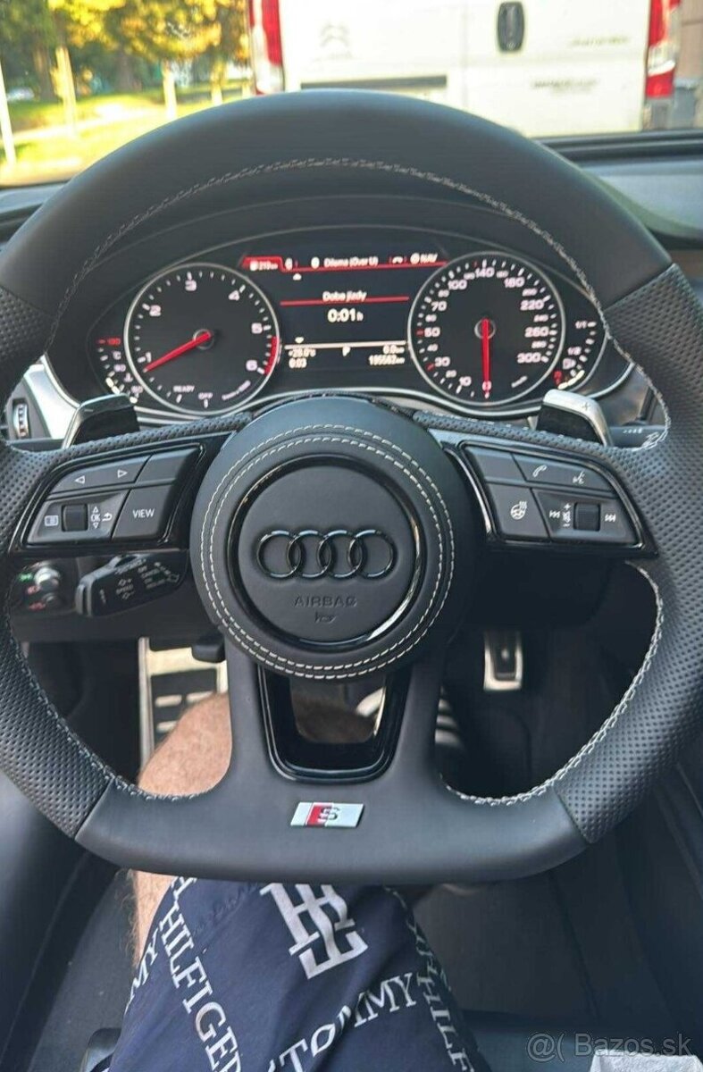 AUDI VYHRIEVANÝ EXCLUSIVE KOŽENÝ VOLANT - 16