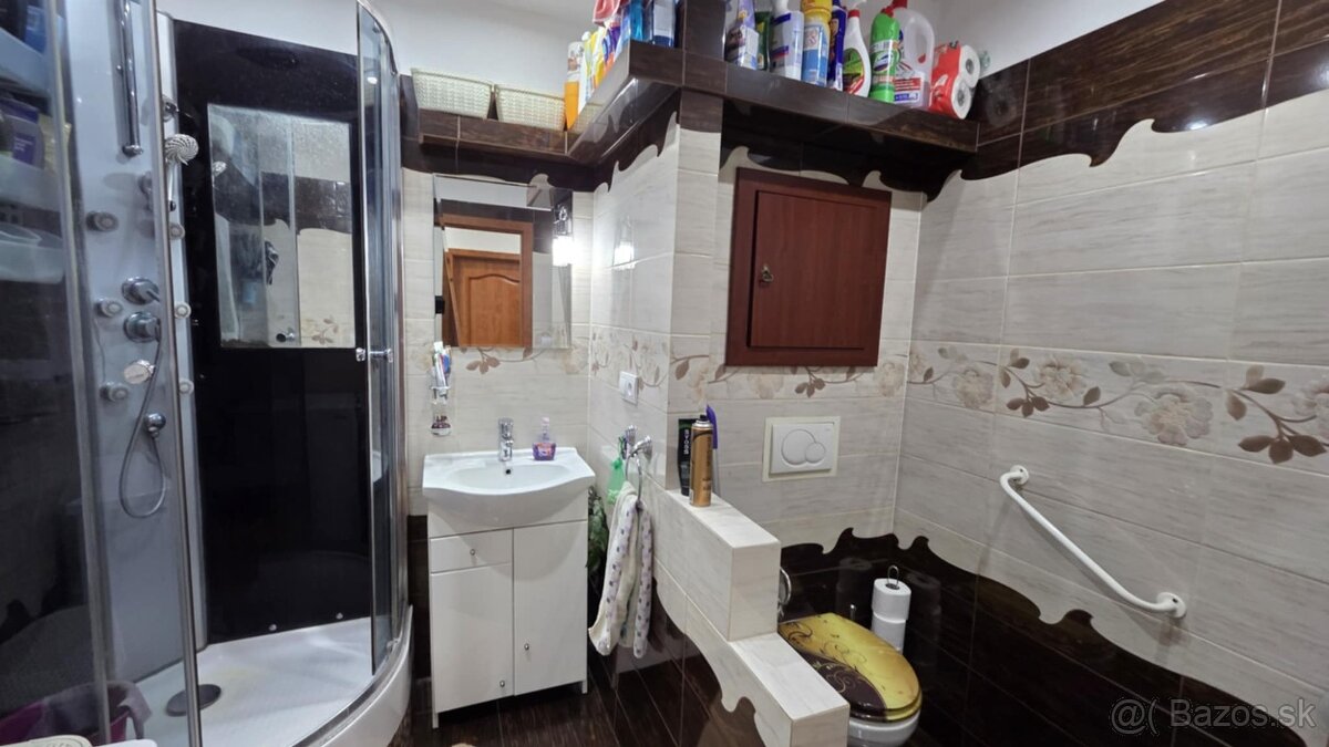 3-4 i byt s parkovacím miestom, balkónom, pivnicou Šaľa-Veča - 16
