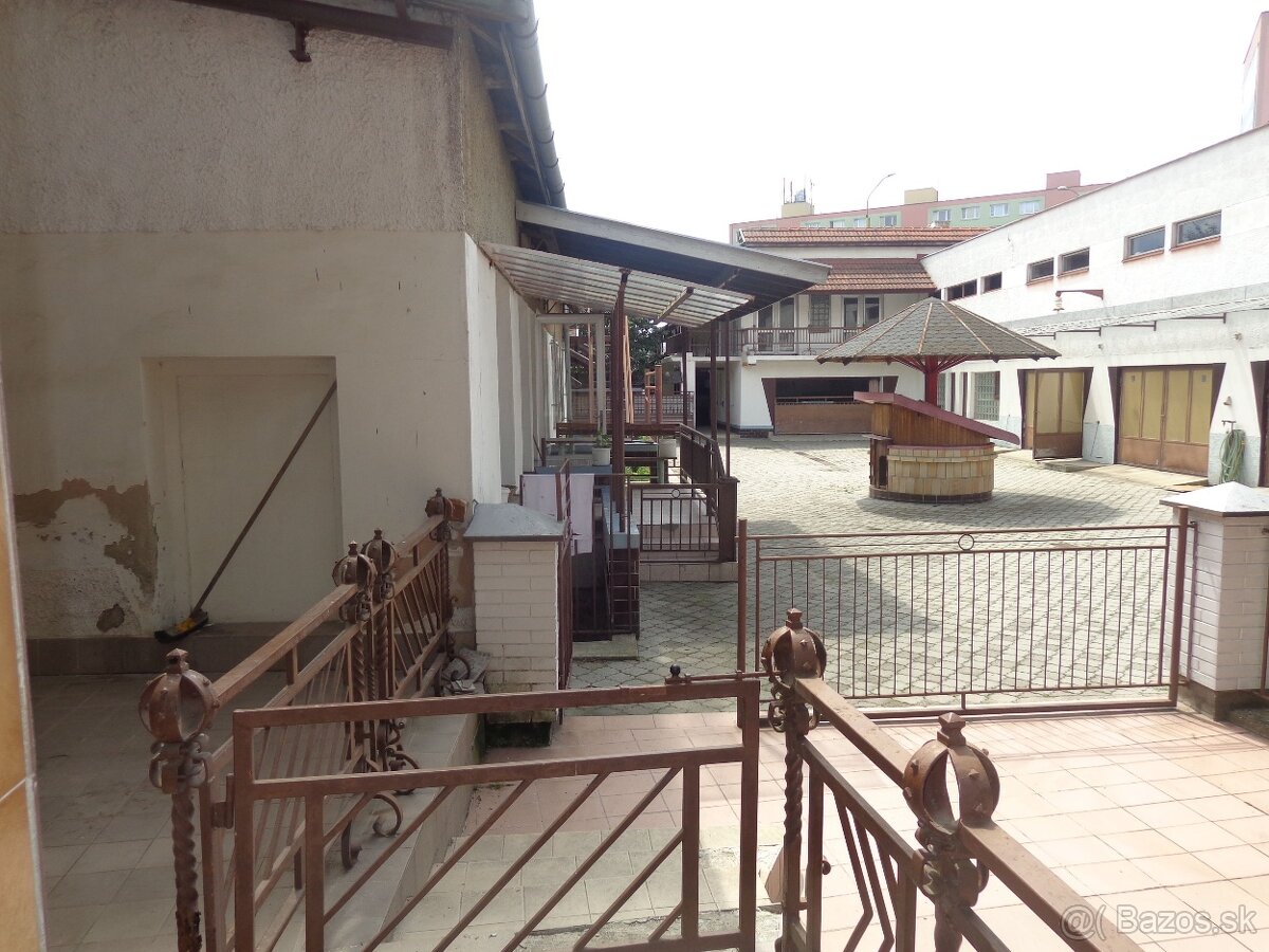 Dom na bývanie a budovy na podnikanie v Lučenci - Opatová - 16