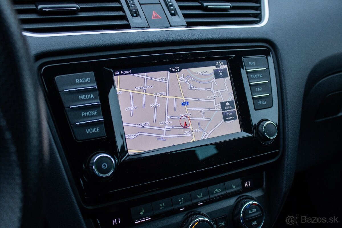 Škoda Octavia Combi RS 2017 2.0 TDI 135kW - 16