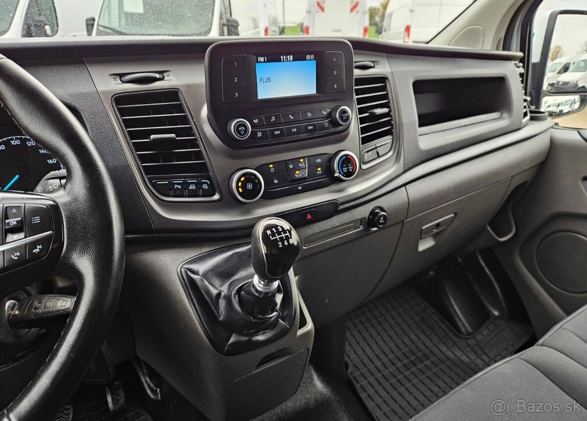 Ford Transit Custom L2H1 2.0TdCi/131 koni - rok 2021 - 16