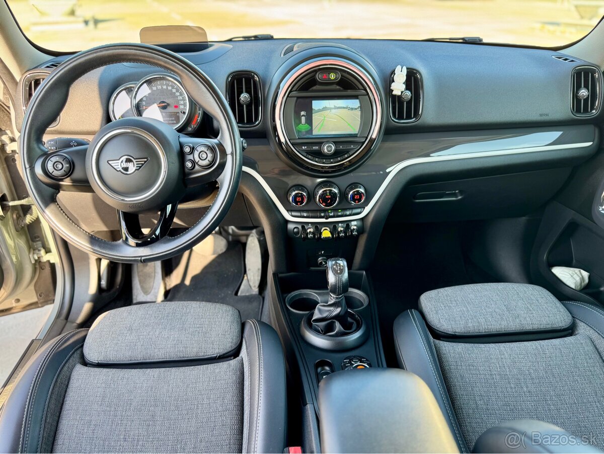 Mini Countryman Cooper SE ALL4 Plug-in Hybrid 4x4 - 16