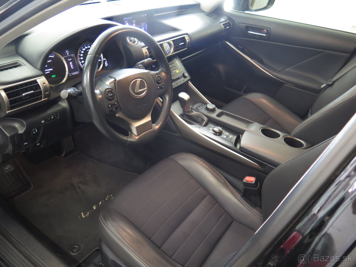 Lexus IS 300h klima, kamera, DPH, - 16