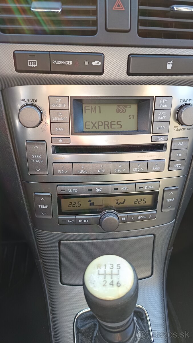 Predam Toyotu Avensis 2.2 D4D-cat - 16