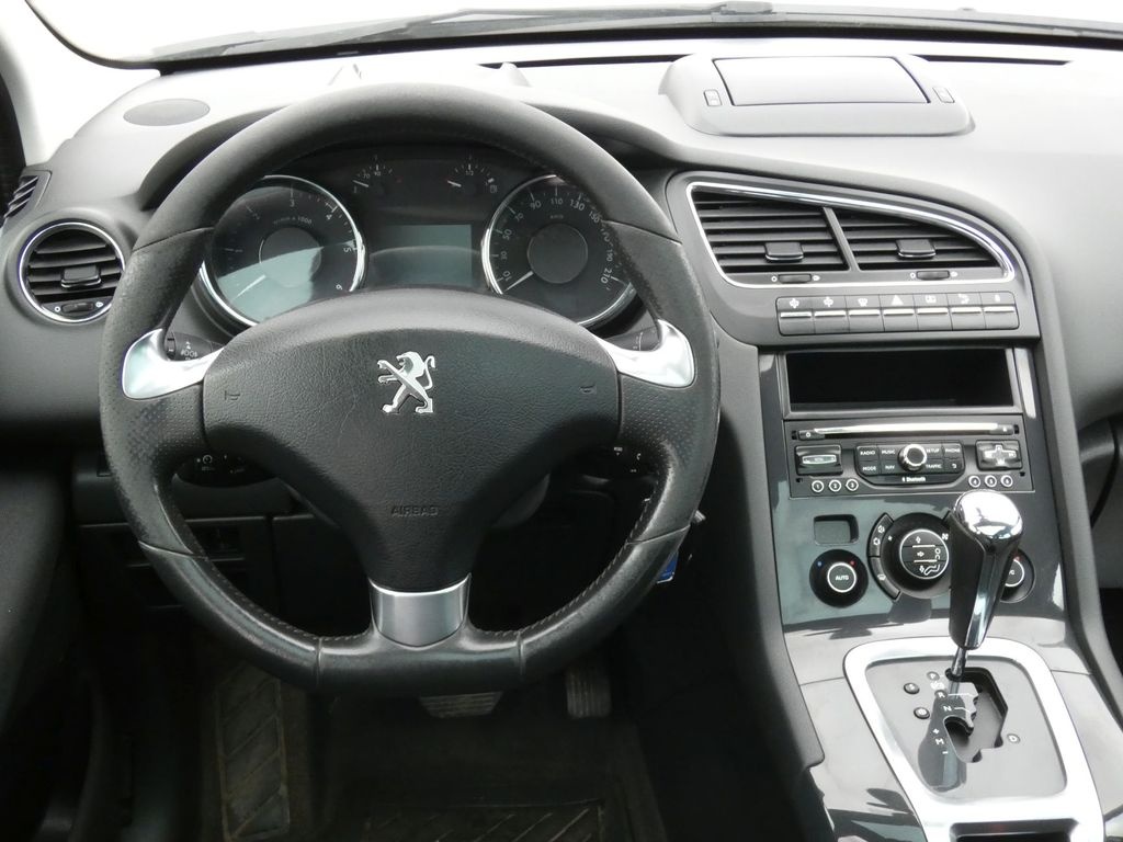 Peugeot 5008 2.0 HDI Allure, panorama - 16
