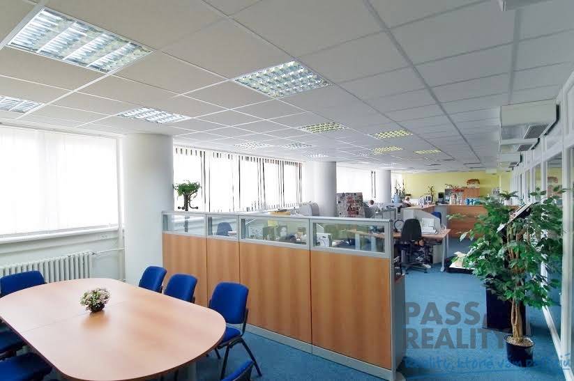 PRENÁJOM administratívnych priestorov 17 - 390 m2-TECHNOPOL - 16