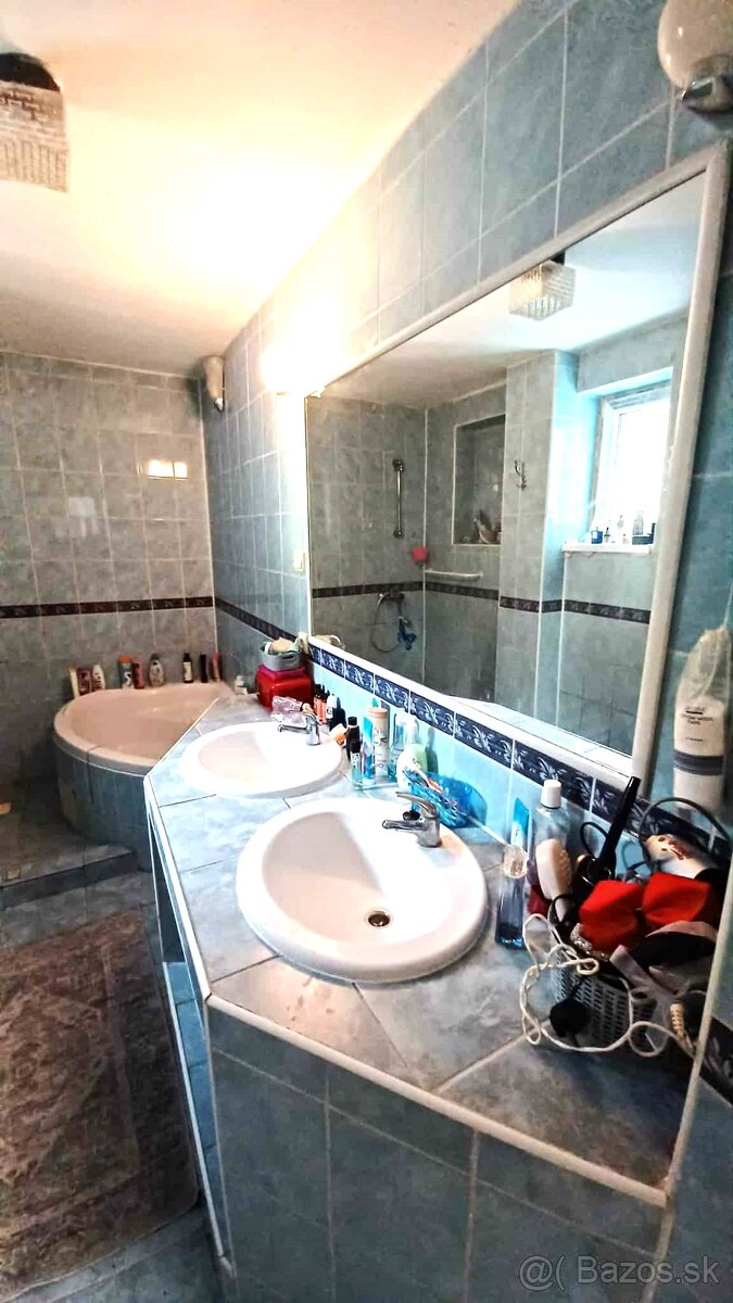 Rodinný dom v obci GERLACHOV - 16