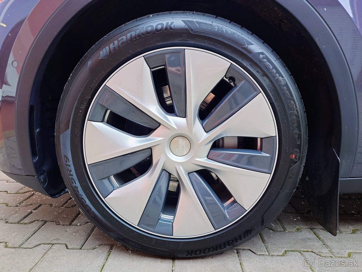 Tesla Model Y 2022 Long Range Dual Motor 378 kW - 16