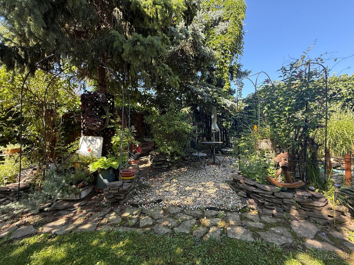 PREDAJ - RODINNÝ DOM - CHALUPA - JEDĽOVÉ KOSTOĽANY - 16