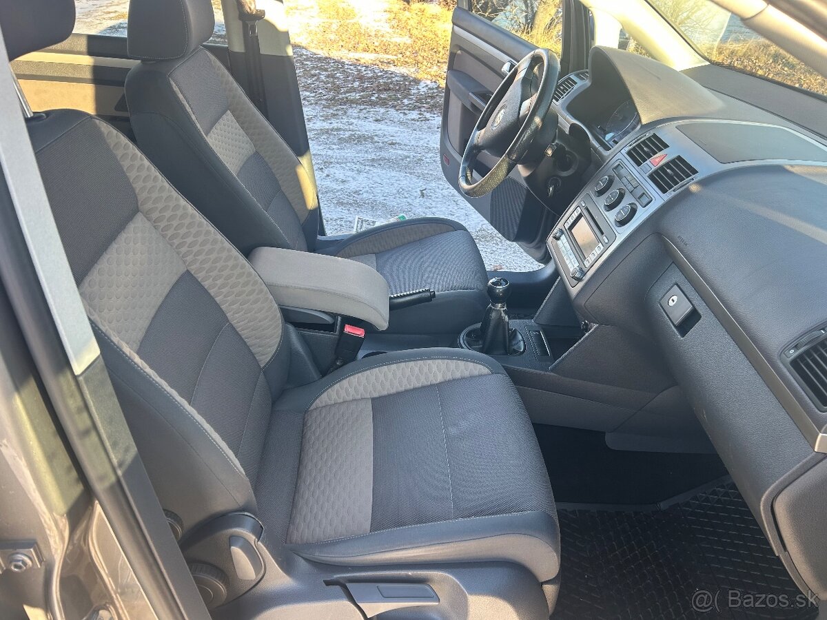 VW Touran Cross 1,9TDi 7m. - 16