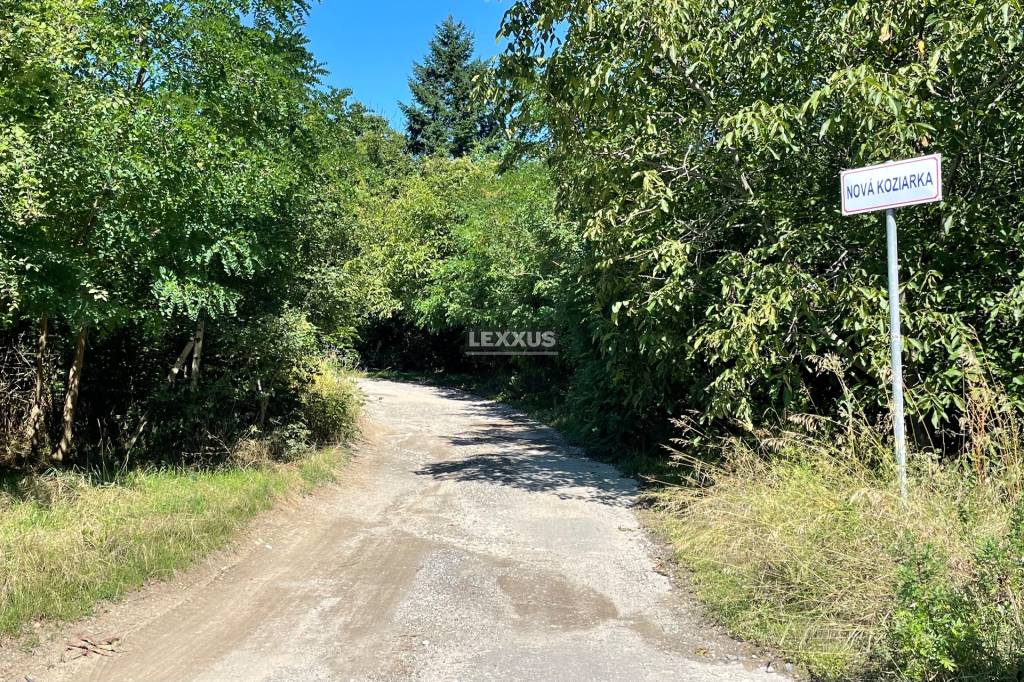 | stavebný pozemok,staveb.povolenie,BA III.,Nová Koziarka 52 - 16