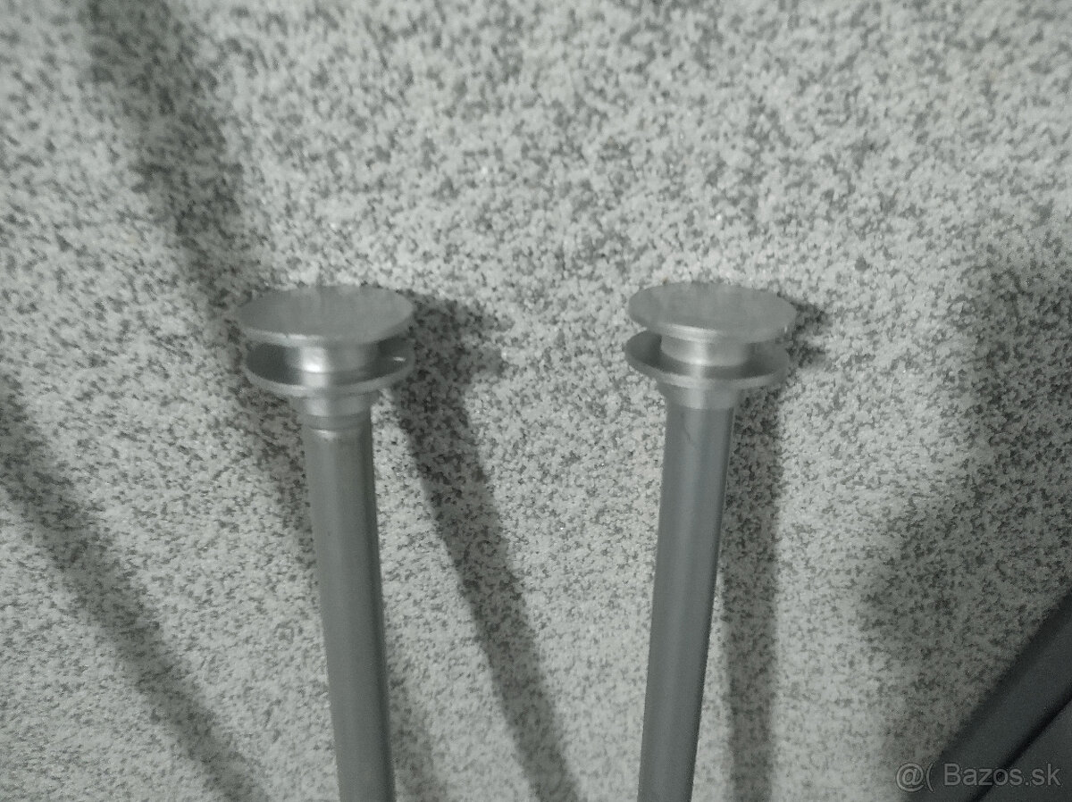 (09) Garniže, konzoly, krúžky na závesy, úchytky - 16