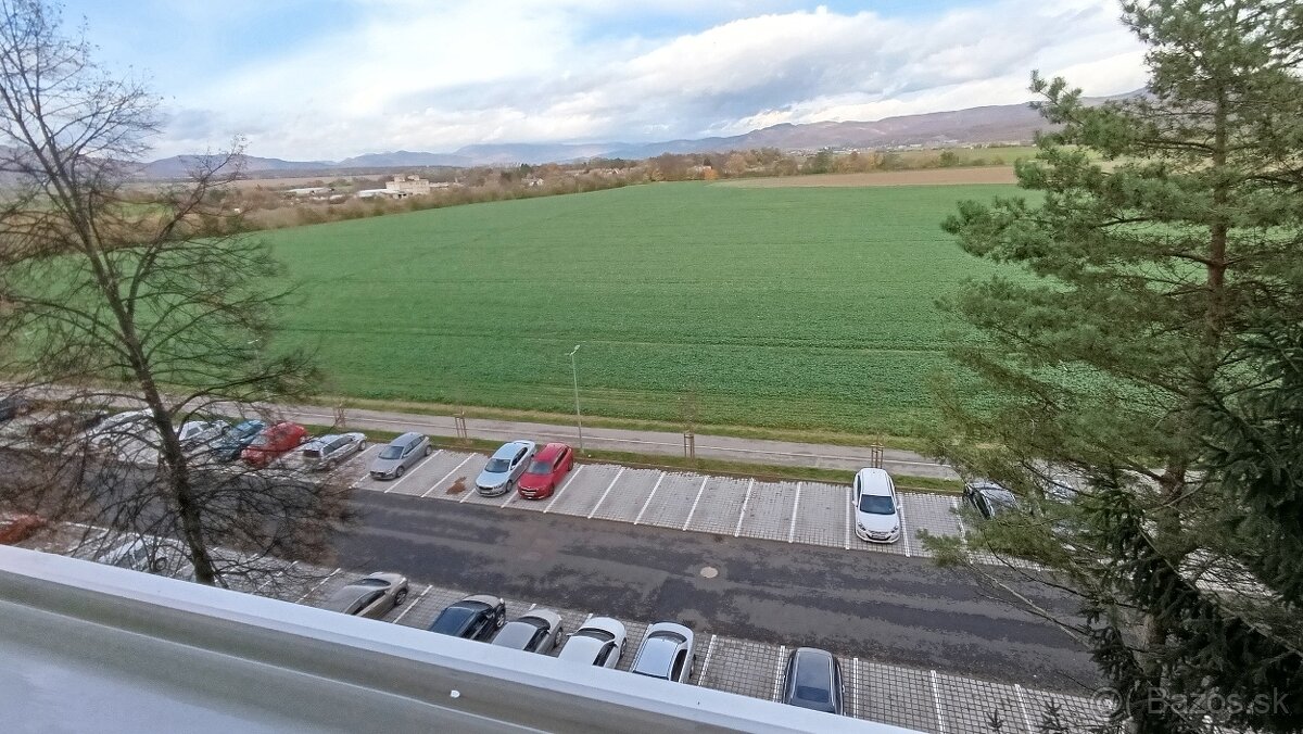 Predám 4-izbový byt v pokojnej a tichej lokalite - 16