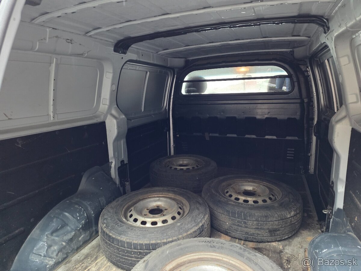 Hyundai H-1 2.5 CRDi - 16