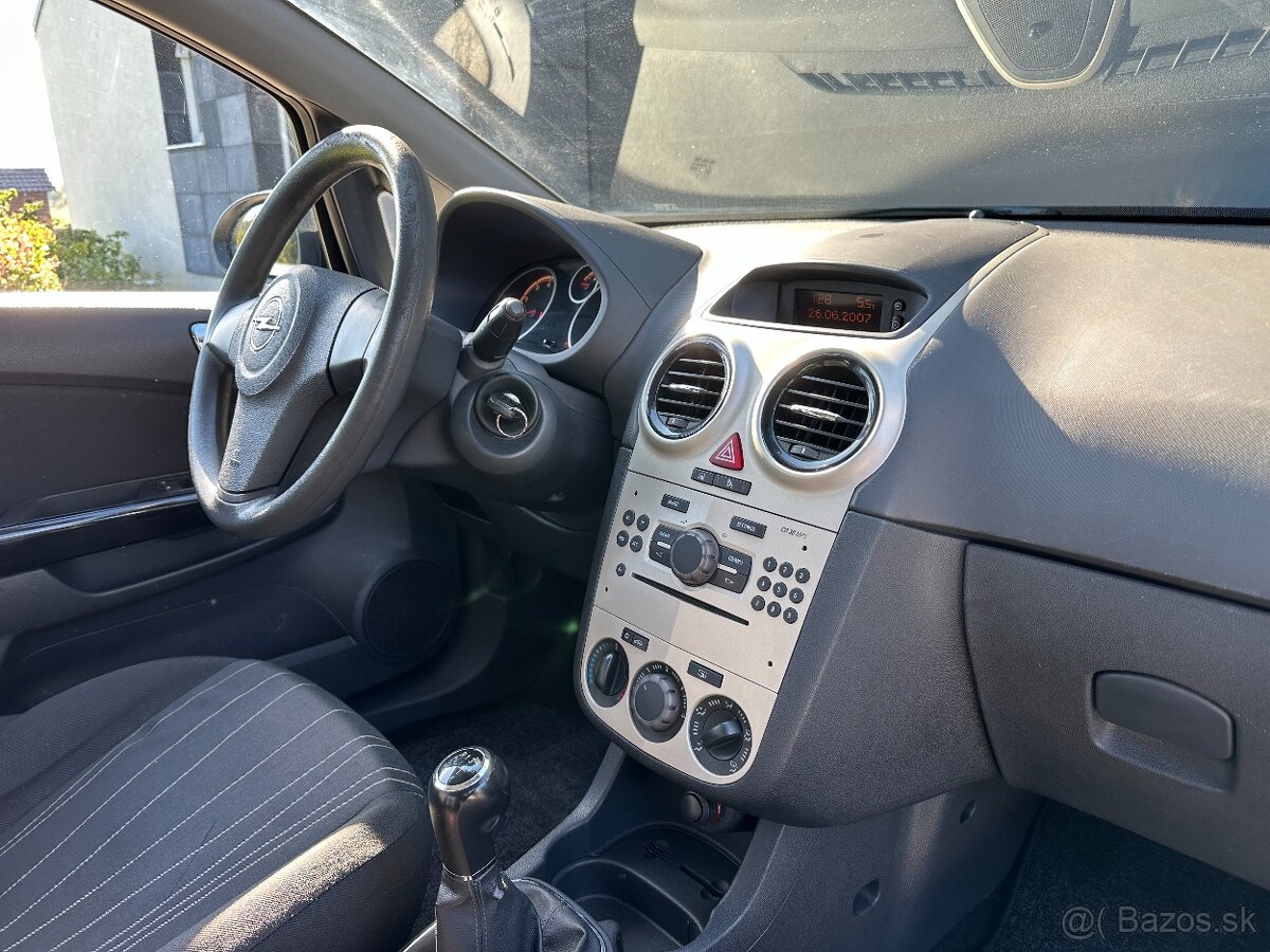 Opel Corsa 1.2 16V - 16