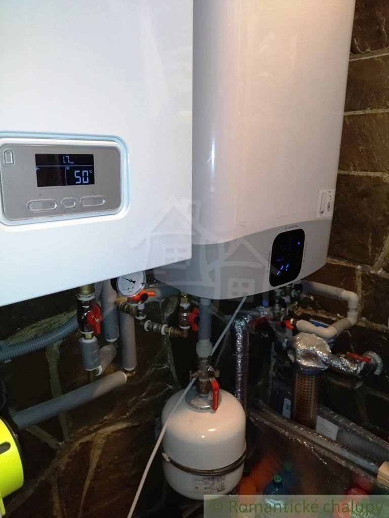 Útulný domček na okraji obce, Renčišov - 16