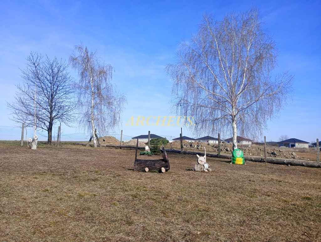 Stavebný pozemok so stavebným povolením a projektom Radimov - 16