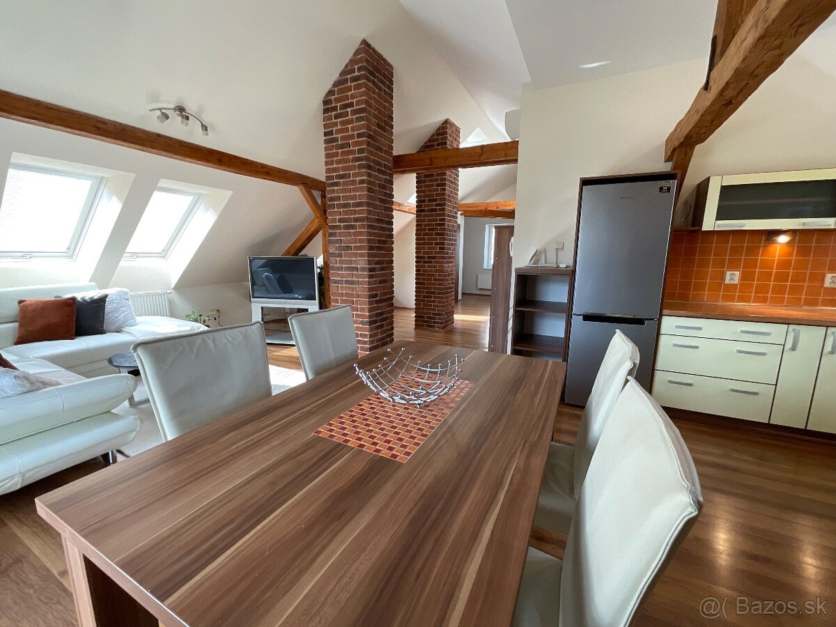 Prenajmem 3 izbový byt v širšom centre mesta - 16