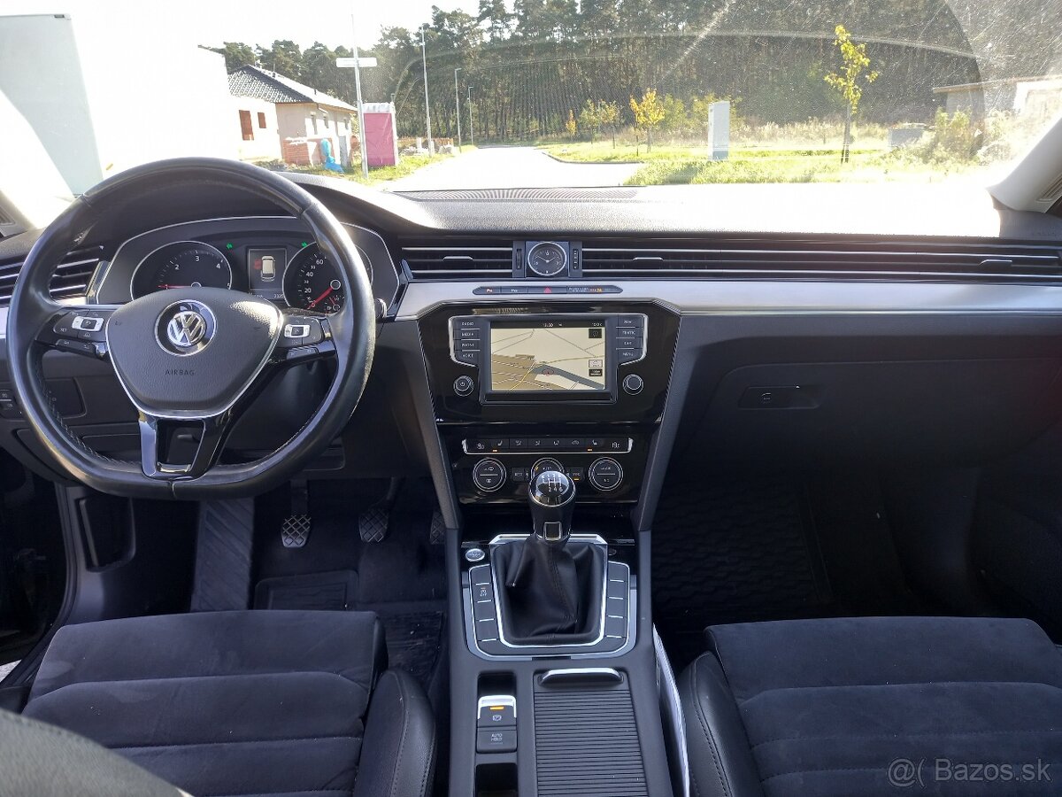 VW PASSAT B8 2,0TD-2015-150PS-LED-ACC-HIGHLINE-AHK - 16