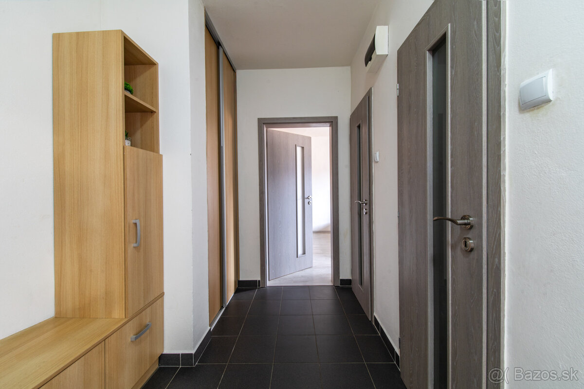 Na predaj 2-izbový byt s loggiou v Martine - Sever - 16