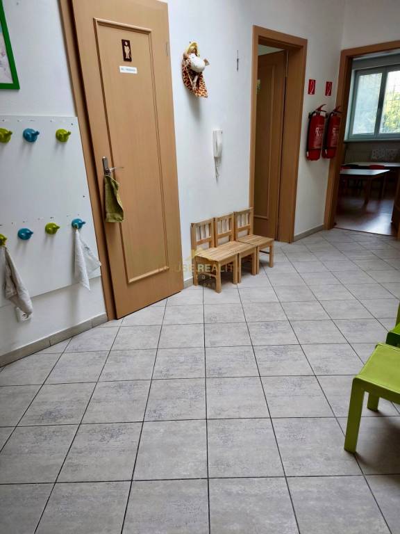 Polyfunkčný objekt s vlastným parkovaním, Mierová ulica, BA - 16