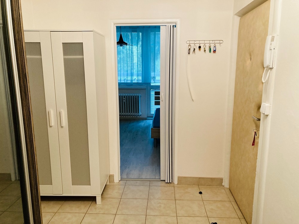 PRENÁJOM-CENTRUM KOŠICE-3 izbový byt - 16