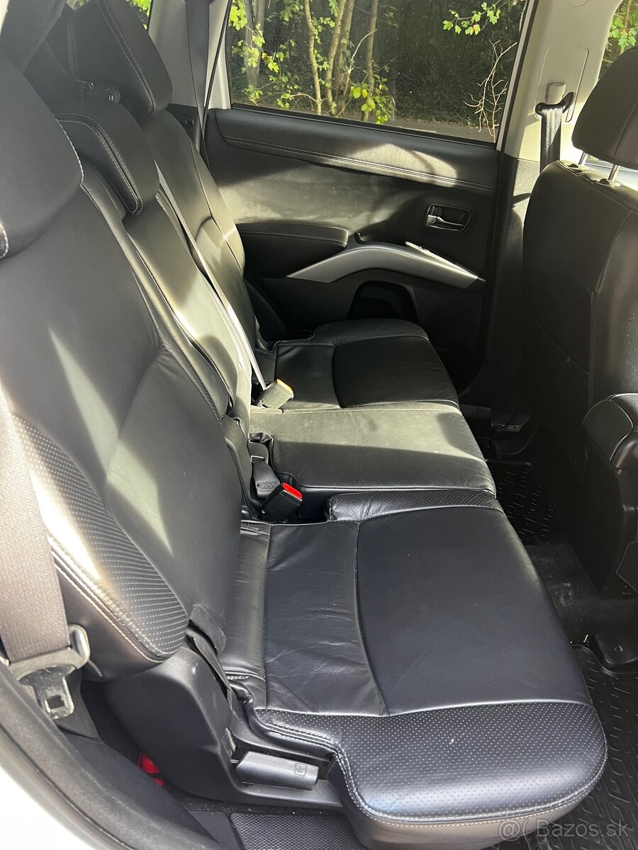 Mitsubishi Outlander 2.4 benzin 4x4 odpočet DPH - 16