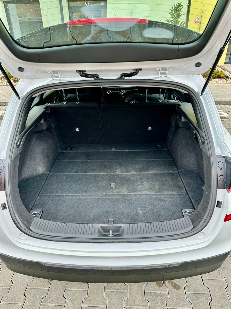 Hyundai i30 CW 1.6 CRDi, 85 kW, r.v. 2019, SK, vyservisované - 16