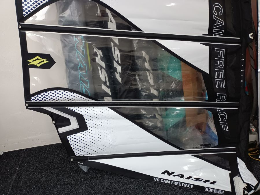 windsurfing plachty a prkno Naish 2026 - 16