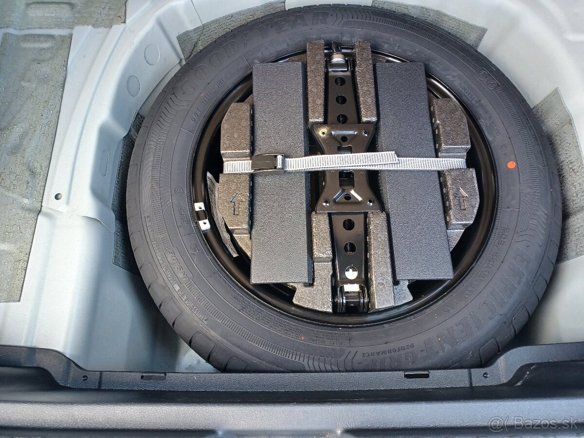 Škoda Kamiq Selection 1,0 TSI 85kW 6MP - 16