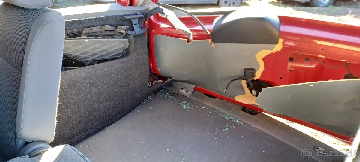 Caddy predám - rozpredám 1,9 tdi 77kW - 16