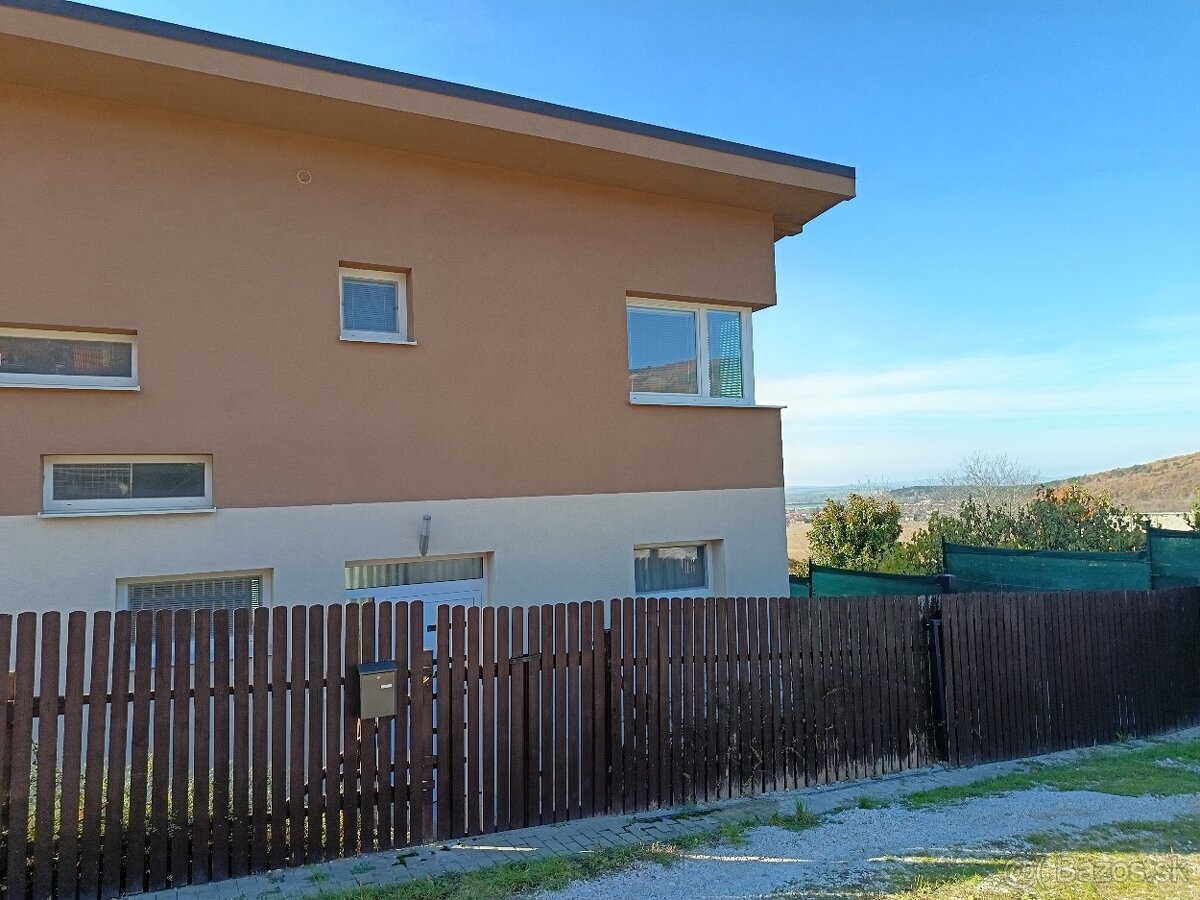 Predaj 4 izbový RD Nitra Zobor, pozemok 449 m2 - 16