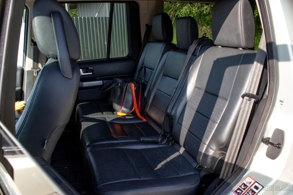 Land Rover Discovery HSE + Convenience Pack - 16