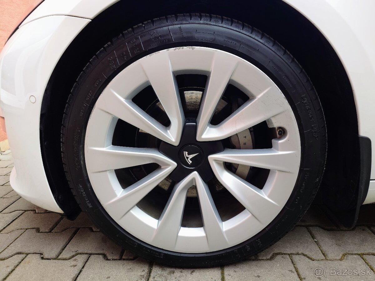 Tesla Model 3 2021 Long Range Dual Motor - 378 kW - 16