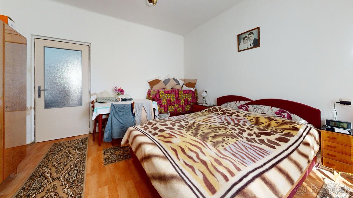 Chalupa alebo rd Malý Jatov 2345m2 - 16