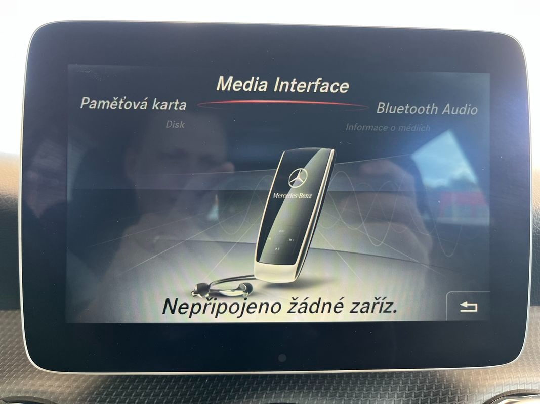 Mercedes - Benz GLA 180d 80kW A/T - 16