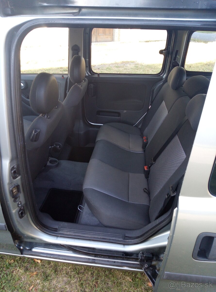 Opel Combo Tour 1.7cdti 74kw rok 2010 XL Family - 16