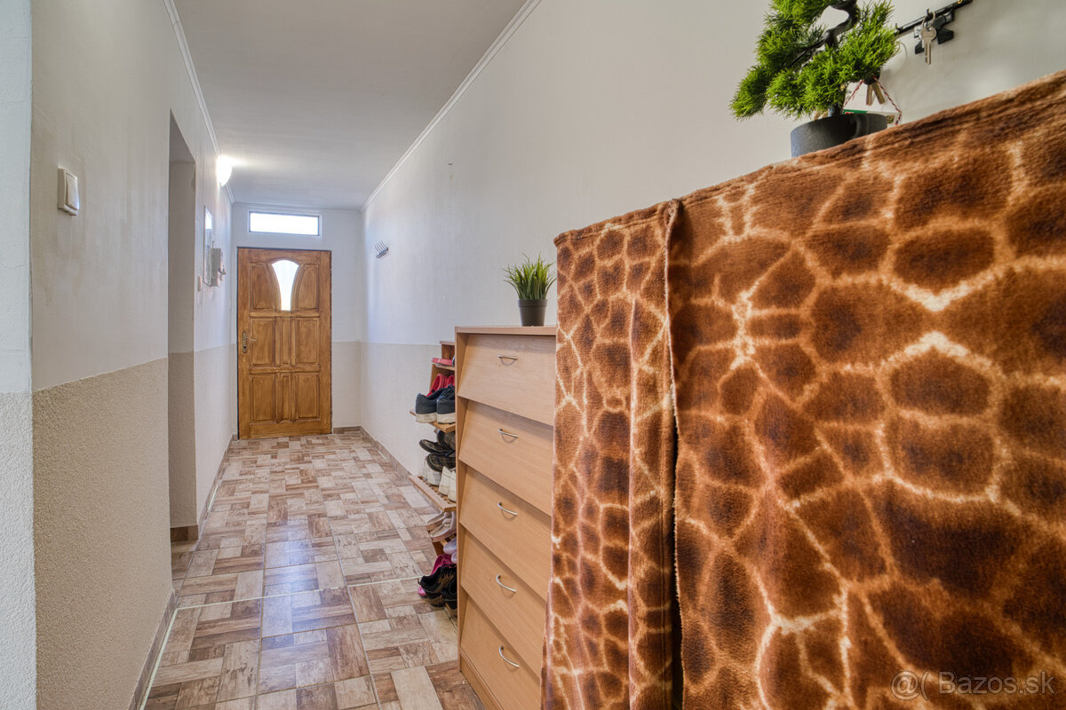 Na predaj 4-izbový rodinný dom v obci Zeleneč - 16
