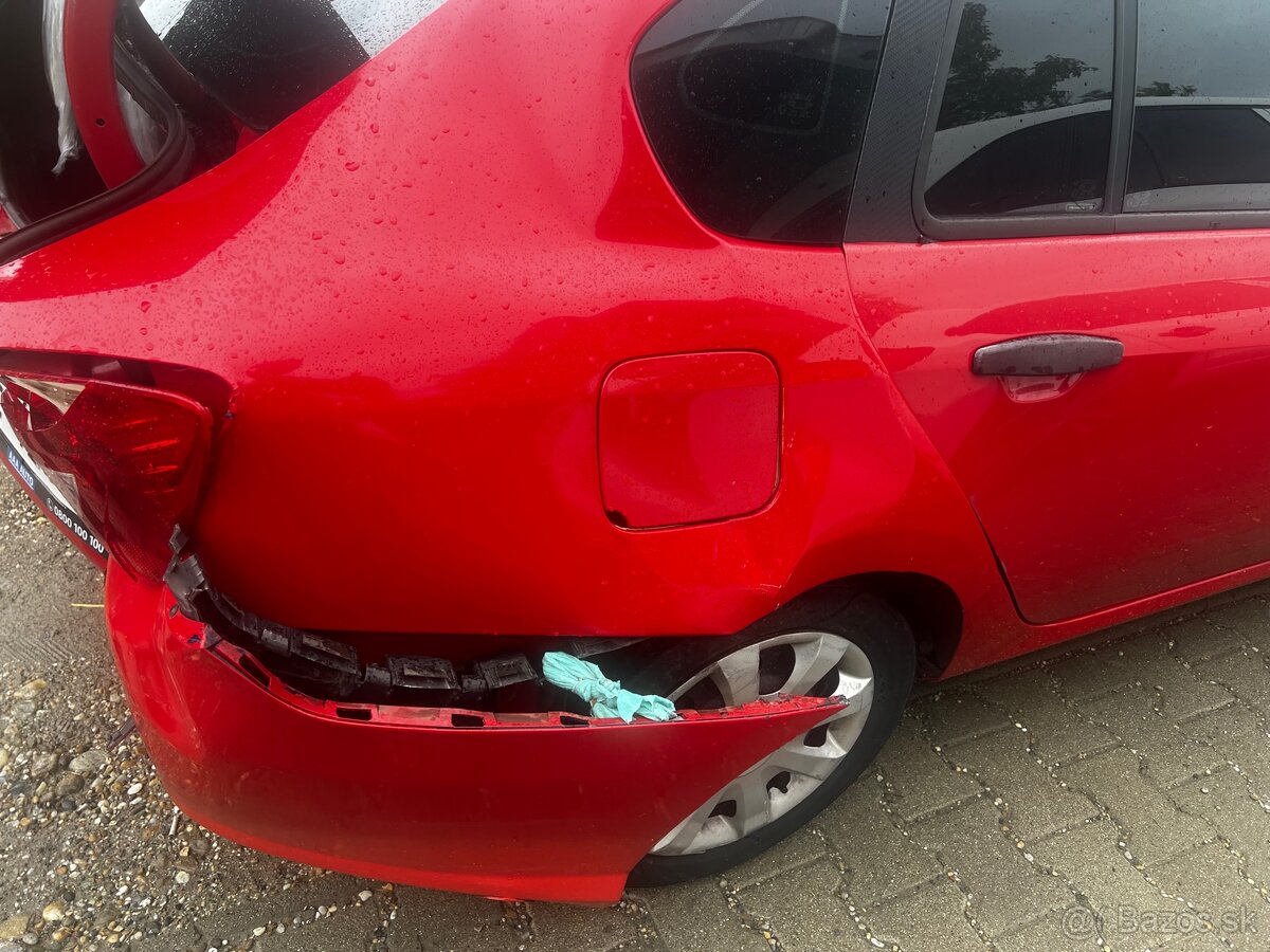 Mal nehodu Renault Thalia 2009 1.2 LPG - 16