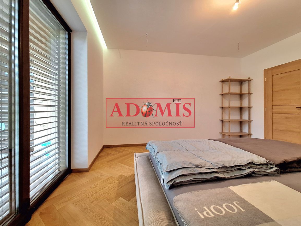 ADOMIS - predáme pekný RD 154m2, 4-5izbový, Durďošík, všetky - 16