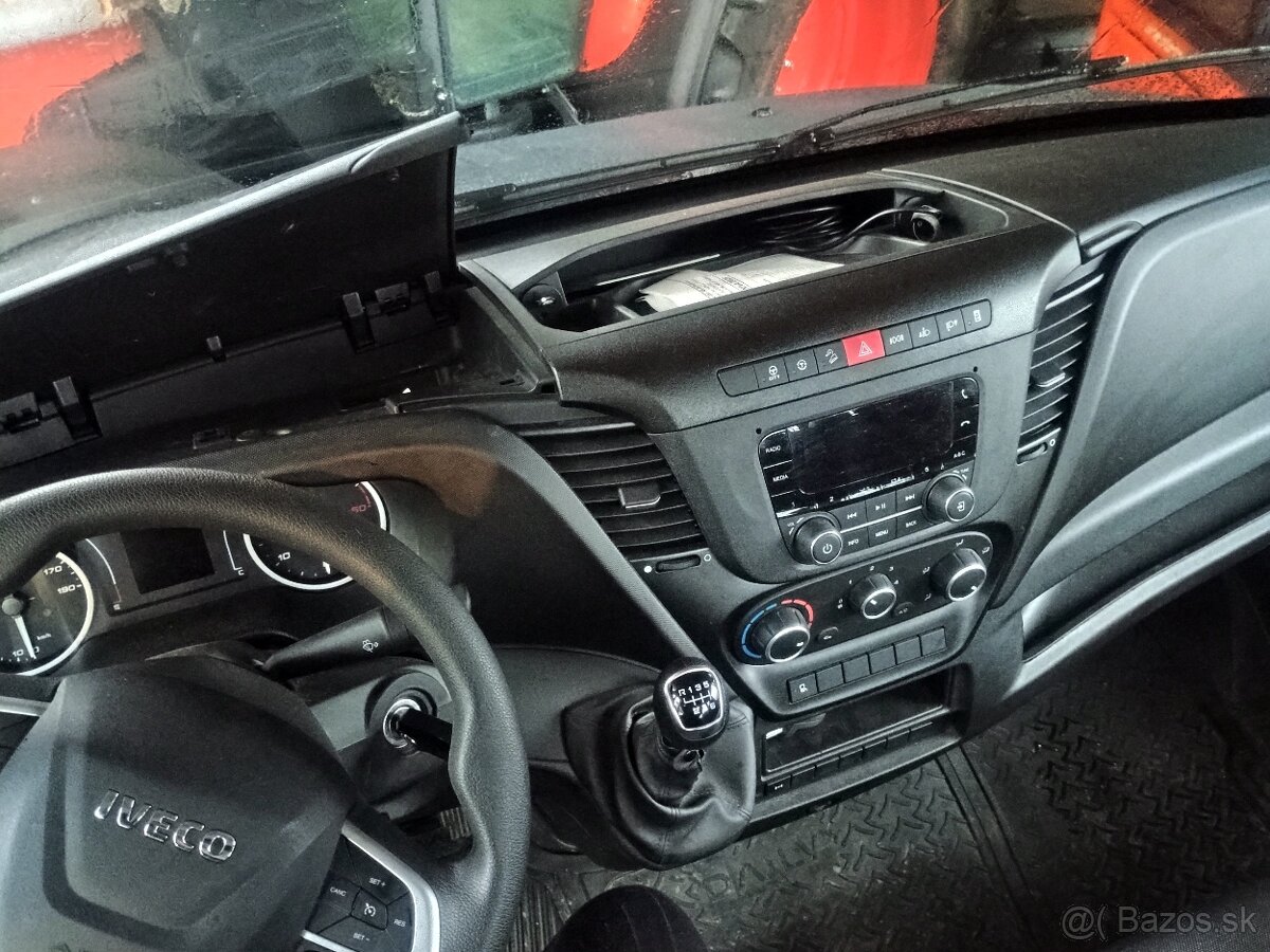 IVECO DAILY 35C18 trojstranný vyklápač - 16