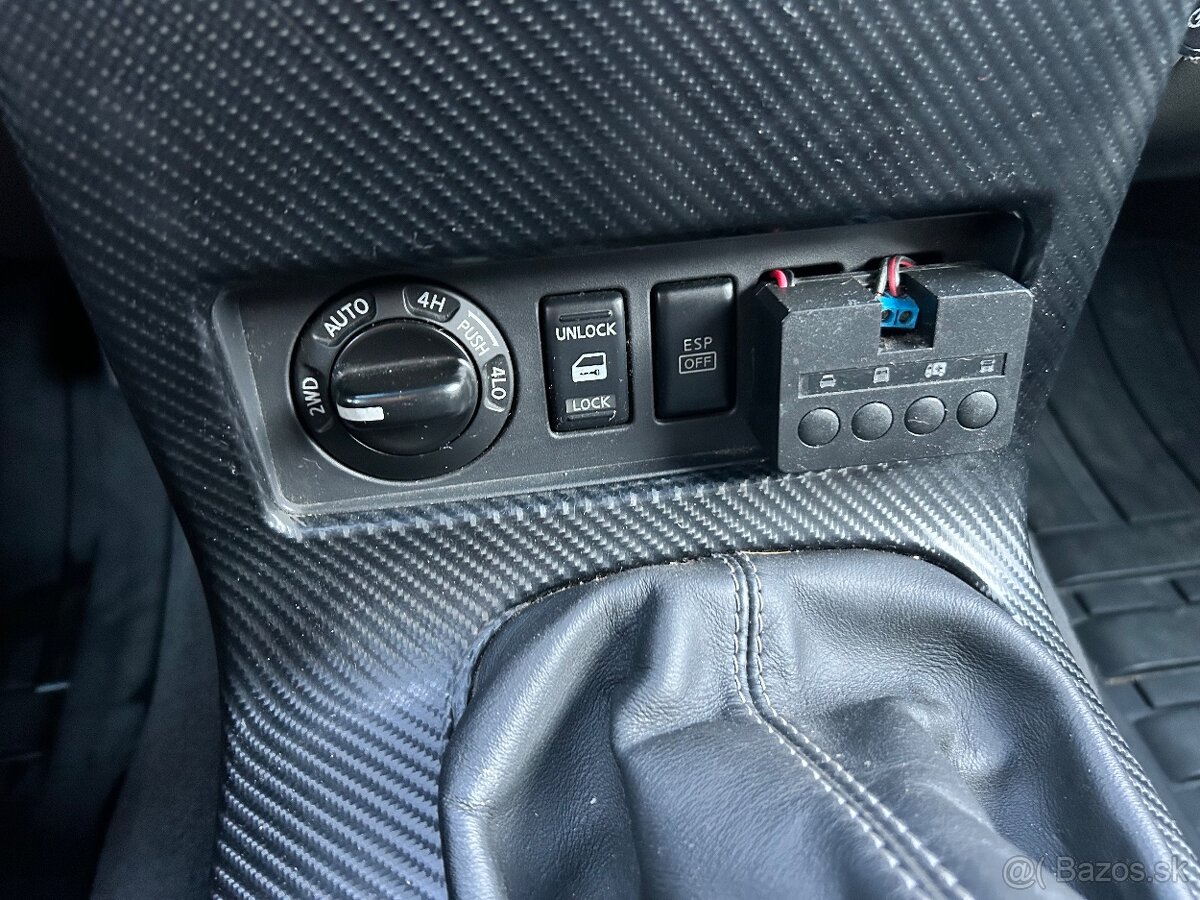 Nissan Pathfinder 2.5 dCi 7 Miestne, ťažné. - 16