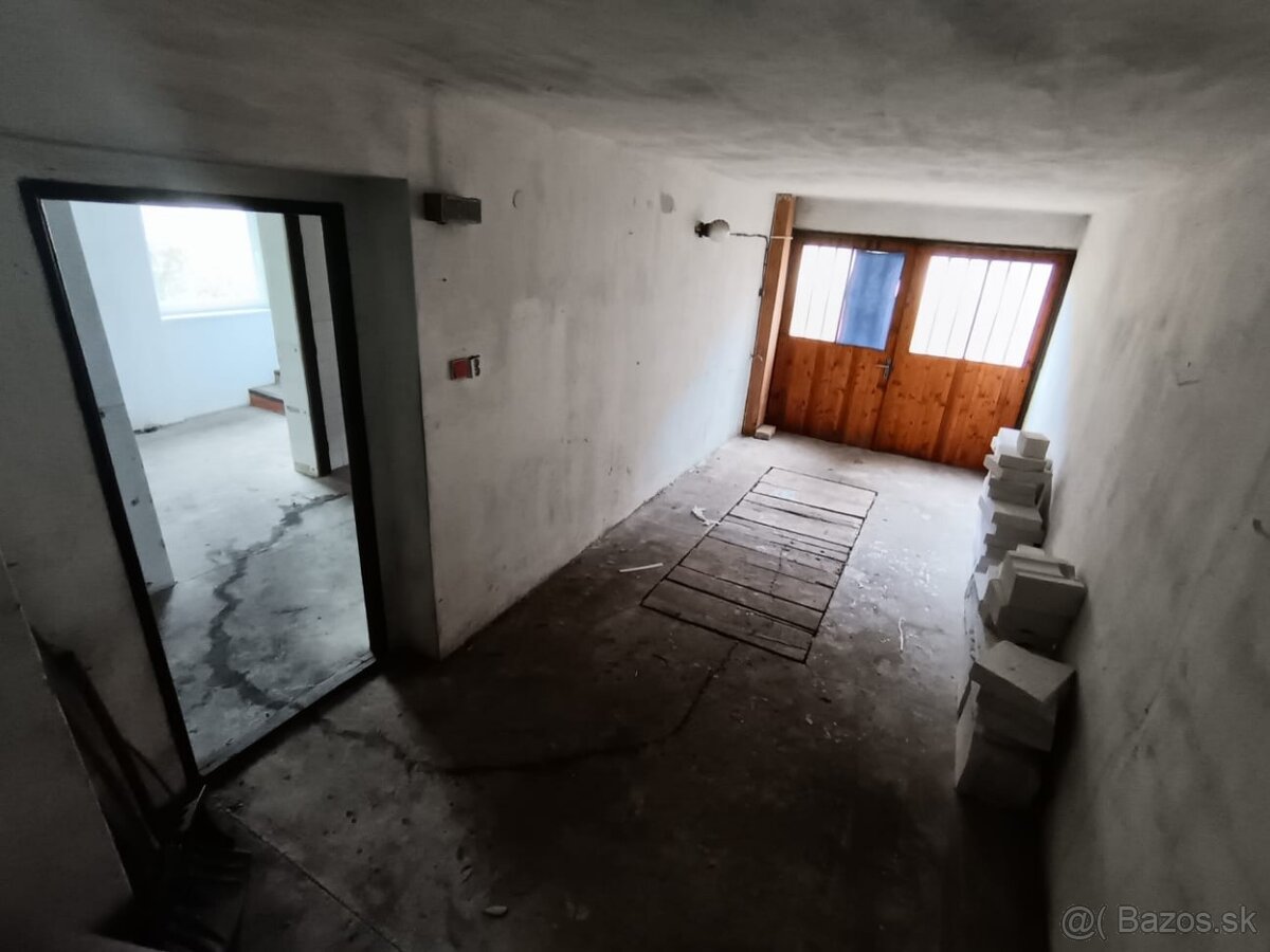 Dom v Ľubochni s potenciálom - 16