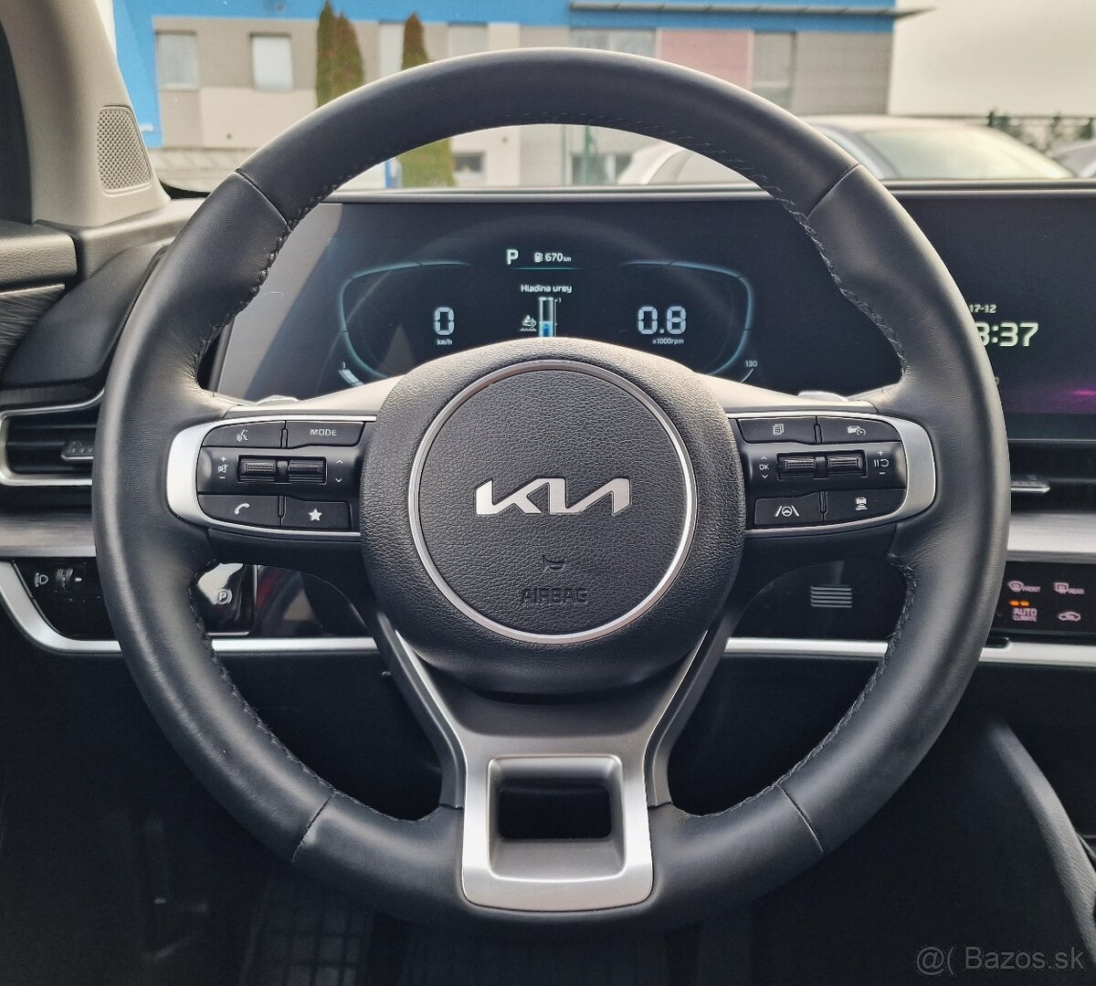 KIA SPORTAGE 1.6 CRDI MHEV GOLD 4WD A/T / MOŽNÝ ODPOČET DPH - 16