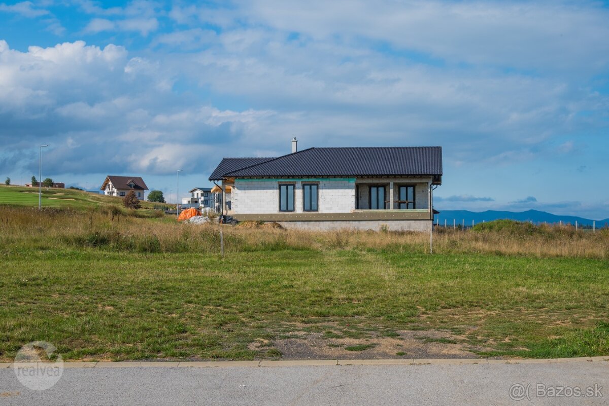 Stavebný pozemok pri golfovom ihrisku - Malý Slavkov - 16