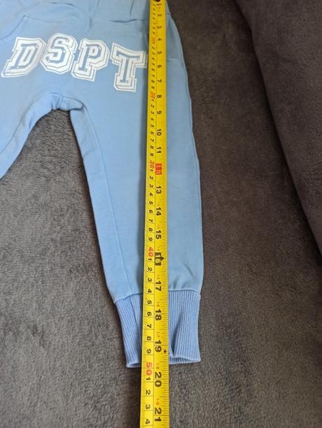 Súprava, tepláky a Despacito tepláky veľ 92 - 16