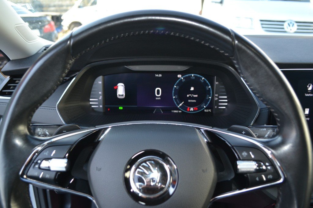Škoda Octavia Combi 2.0 TDI DSG Virtual Cocpit - 16