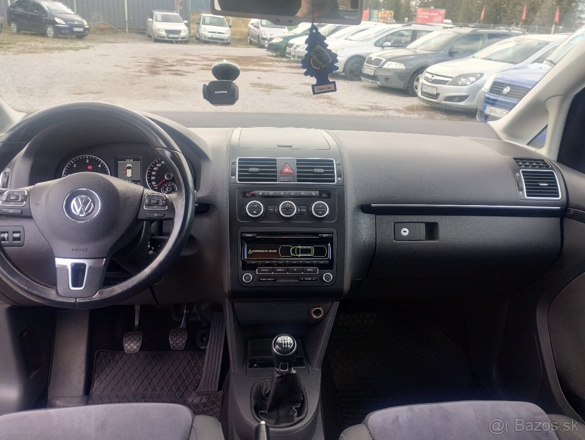Volkswagen Touran 2.0 TDI Highline - 16