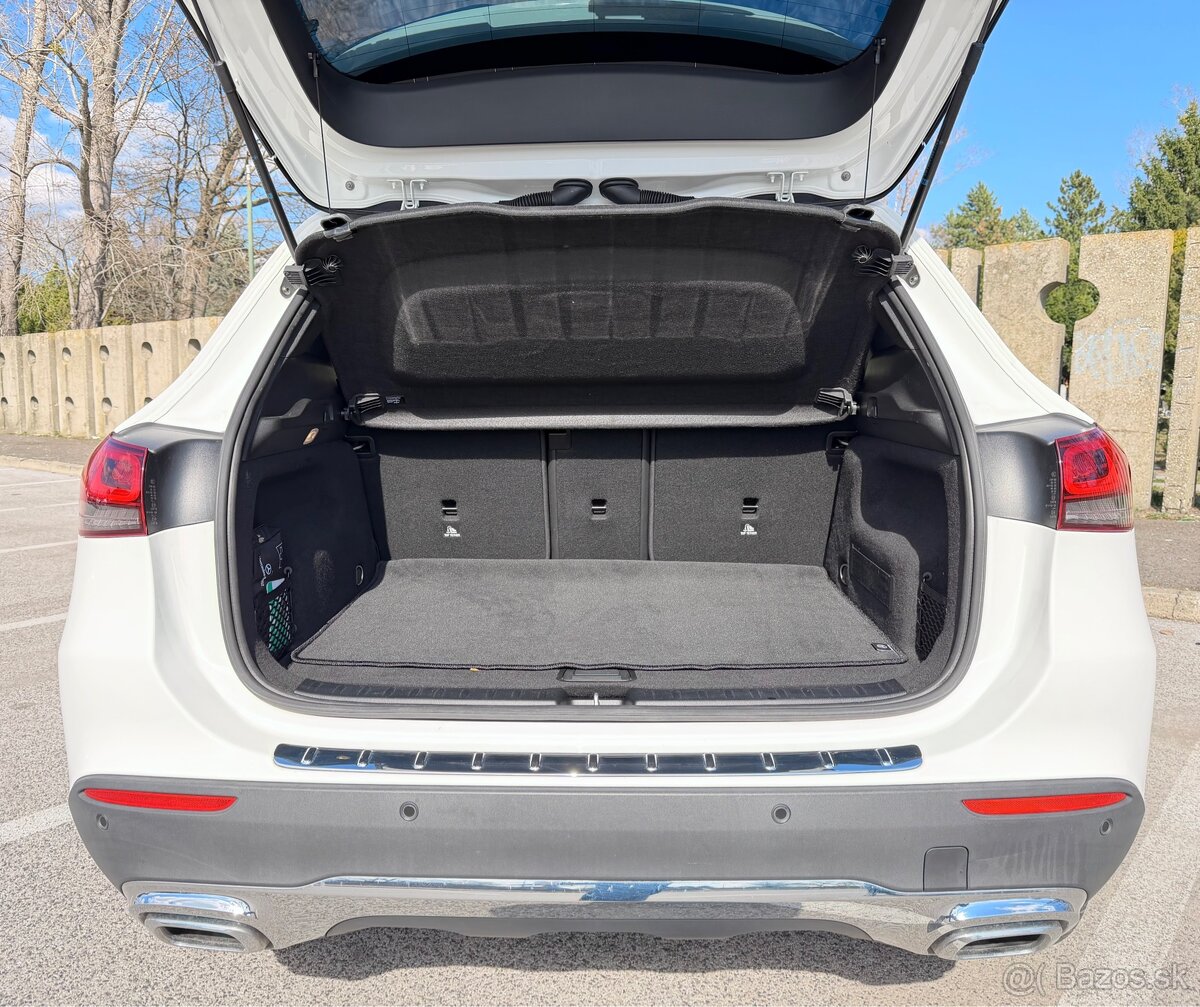 Mercedes-Benz GLA 200d - 16