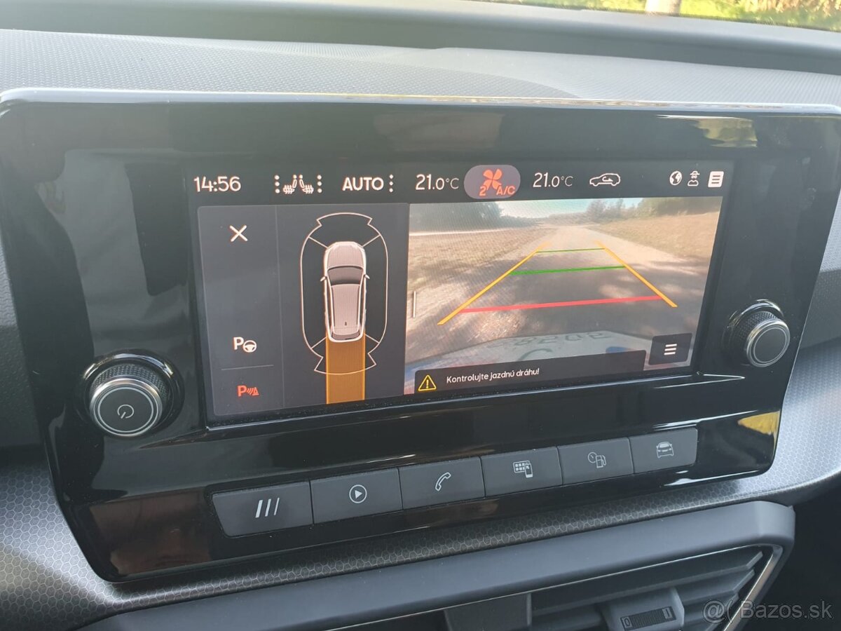 Predám Seat Leon combi style 2.0 Tdi DSG Virtual cockpit - 16